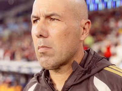 Leonardo Jardim supera Filipe Luís em início 'arrebatador' no Flamengo
