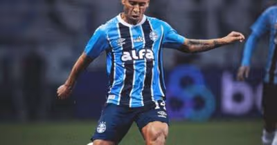 Marcos Rocha volta a sentir coxa e preocupa o Grêmio: