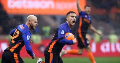 Inter de Milão sai atrás, mas vira e goleia o Pisa pelo Italiano