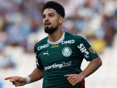Flaco López se torna o terceiro maior artilheiro do Palmeiras no século