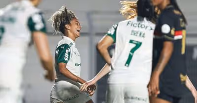 Palmeiras goleia o São Paulo e garante vaga na final da Copa do Brasil Feminina