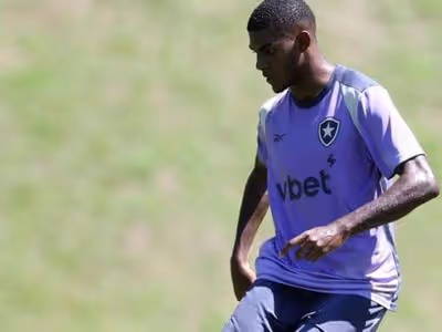 Wallace Davi reaparece no Botafogo e vira opção na Sula