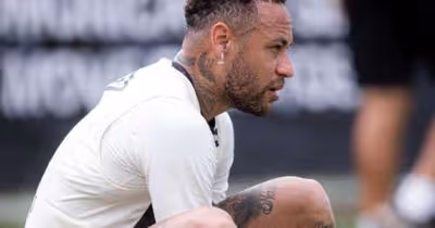 Santos tenta embalar no Brasileiro e aliviar pressão antes do retorno de Neymar