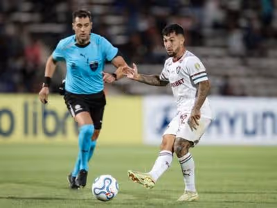 Recuperado, Lucho Acosta atua 90 minutos e anima Fluminense