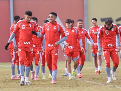 Internacional terá desfalques importantes contra o Vitória pelo Brasileirão