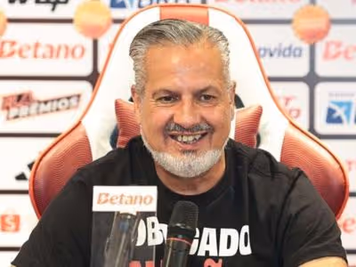 Flamengo mantém otimismo e não vai entrar em