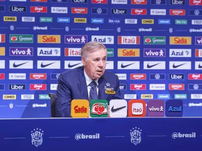 Ancelotti se posiciona sobre redução de estrangeiros no futebol brasileiro