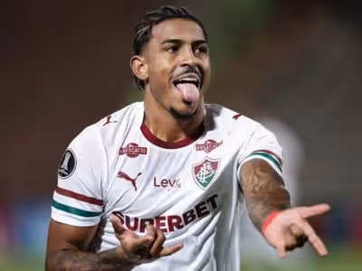 John Kennedy iguala temporada com mais gols pelo Fluminense
