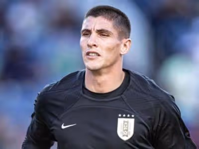 Rochet, do Internacional, é apontado com um dos líderes contra Bielsa no Uruguai