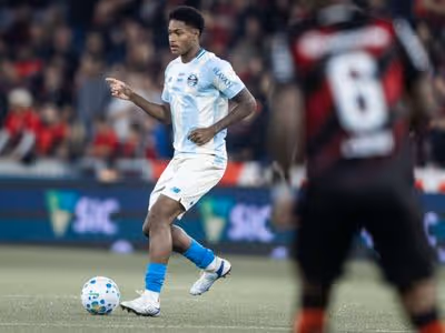 Em jogo com expulsões, Grêmio empata com o Athletico fora de casa