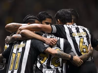 Atlético-MG busca oitava rodada de invencibilidade e mira o G-6 diante do São Paulo