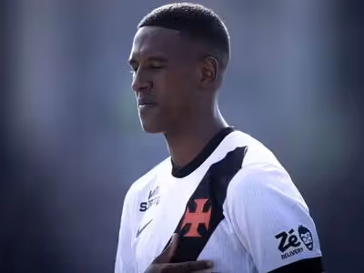 Robert Renan se destaca em empate do Vasco com o Bahia; veja números