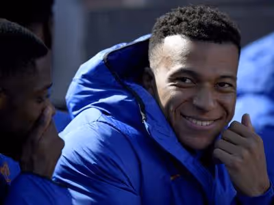 Mbappé quebra o silêncio e fala sobre continuidade do técnico da França
