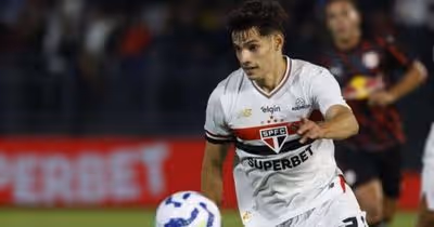 Bobadilla cresce com Crespo e ganha espaço no meio-campo do São Paulo