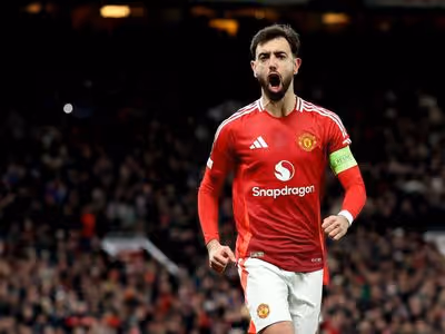 Bruno Fernandes pode quebrar recorde histórico de Thierry Henry e De Bruyne na Premier League; entenda