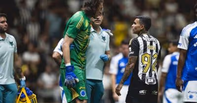 Após choque na cabeça, Cruzeiro descarta lesão em Cássio