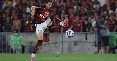River Plate anuncia chegada de Matías Viña, ex-Flamengo