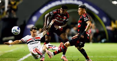 Tropeço do Flamengo deixa título do Campeonato Brasileiro mais distante