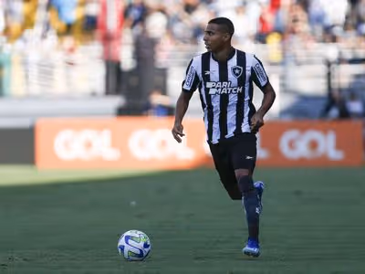 Victor Sá recebe novas sondagens do Brasil e cogita retorno na próxima janela