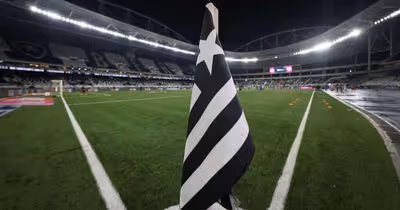 Botafogo encaminha a contratação de zagueiro por valor milionário