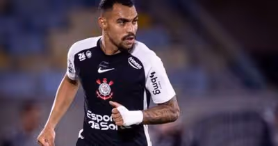 Corinthians define futuro de Matheuzinho após sondagens