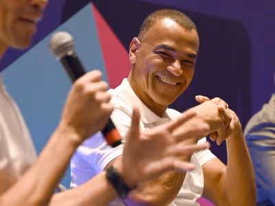 Cafu lamenta ausência da Itália em Copas, mas diz que Azzurra tem 'enorme potencial'