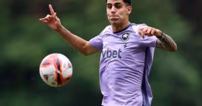 Em crise financeira, Botafogo atrasa pagamentos e pode emprestar reforços