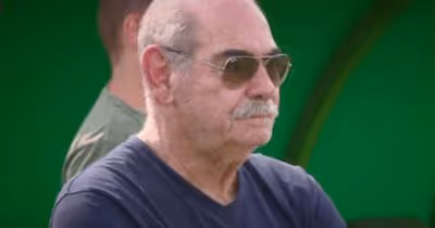 "Se fossem brasileiros": Rivellino usa Arrascaeta e Garro para ilustrar lacuna da Seleção