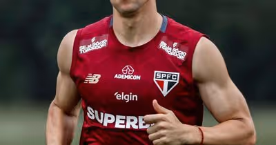 São Paulo busca manter reação contra o Flamengo em duelo na Vila Belmiro