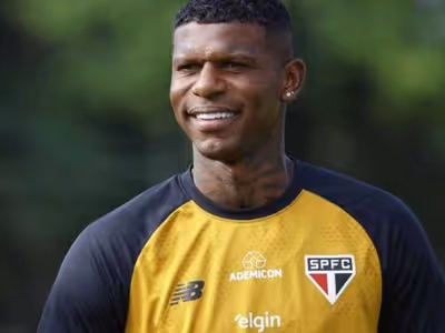 São Paulo avalia reintegração e marca conversa entre Arboleda e Dorival Júnior