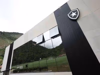 Botafogo classifica relatório do Lyon como