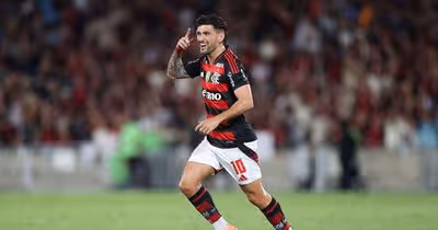 Arrascaeta renova com o Flamengo até 2028