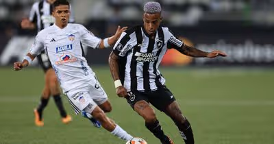 Gremio anuncia contratação de atacante colombiano