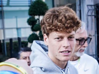 Sinner anuncia que não disputará ATP 500 de Pequim e vê liderança ameaçada