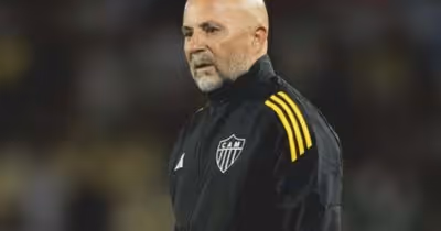 Alta cúpula do Atlético cobra Sampaoli e líderes do elenco em treino