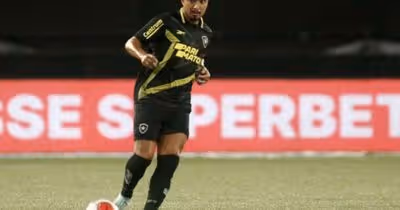 Campeão pelo Botafogo, Rafael analisa erros e futuro do clube