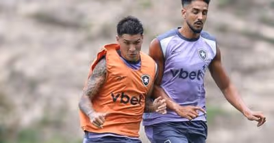 Botafogo tem novidades em treino antes de jogo contra o Cruzeiro