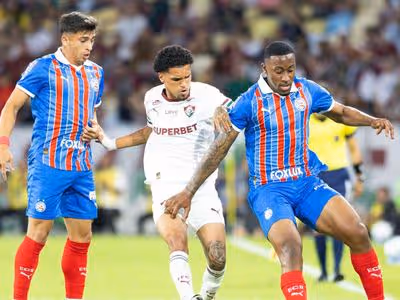 Bahia perde para o Fluminense em amistoso e liga alerta para a volta do Brasileirão
