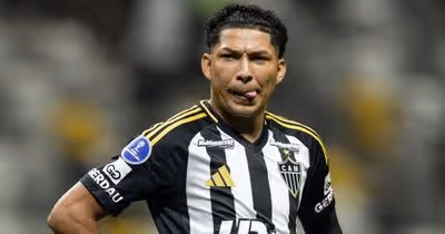 Rony acerta contrato com rival do Palmeiras