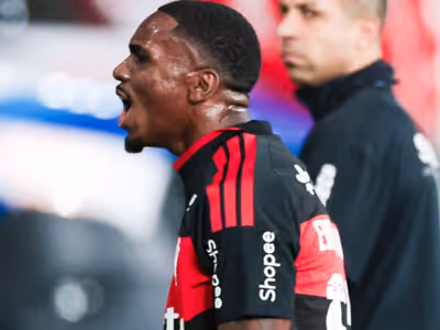 Evertton Araújo atinge maior sequência como titular no Flamengo