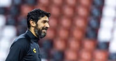 Ídolo do Botafogo, Loco Abreu exalta Arrascaeta, do Flamengo
