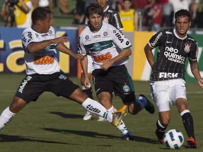 Corinthians tenta manter escrita contra o Coritiba no Couto Pereira