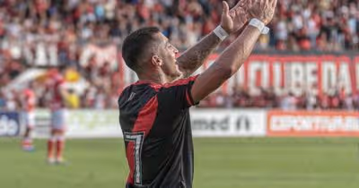 Atlético Goianiense bate o Vila Nova e larga na frente por vaga na final