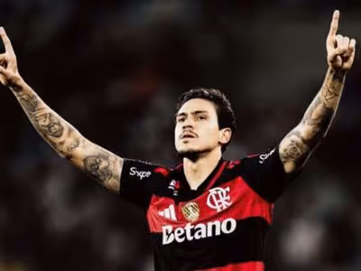 Pedro se torna o maior artilheiro do Flamengo no século