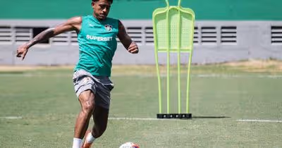 O Fluminense encara o Madureira com Reforços, pedidos da torcida e John Kennedy no Time titular
