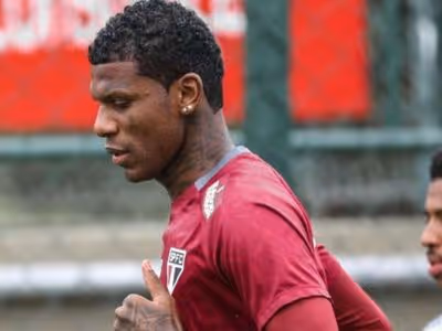 São Paulo inicia processo de rescisão contratual com Arboleda