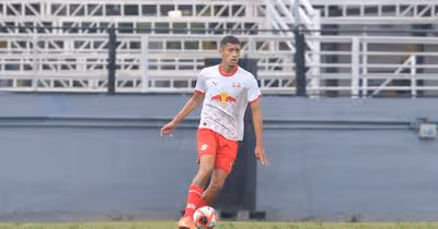Red Bull Bragantino comunica empréstimo de jovem zagueiro