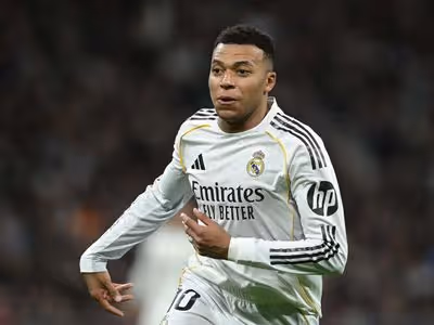 Kylian Mbappé afirma estar recuperado de lesão e pronto para atuar