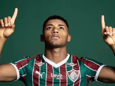 Por que Hércules perdeu espaço no Fluminense? Veja