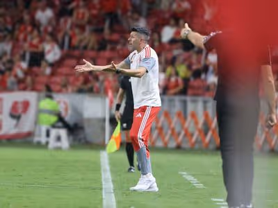Pezzolano celebra a sequência de vitórias do Internacional